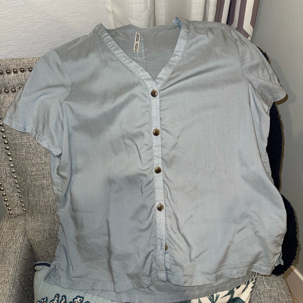 Kuhl Women's Light Blue Button-Down Shirt